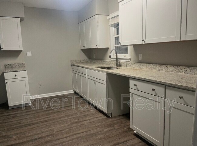 Foto del edificio - 1423 Abernathy Rd