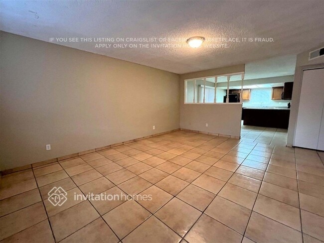 Building Photo - 5626 N 71st Ave