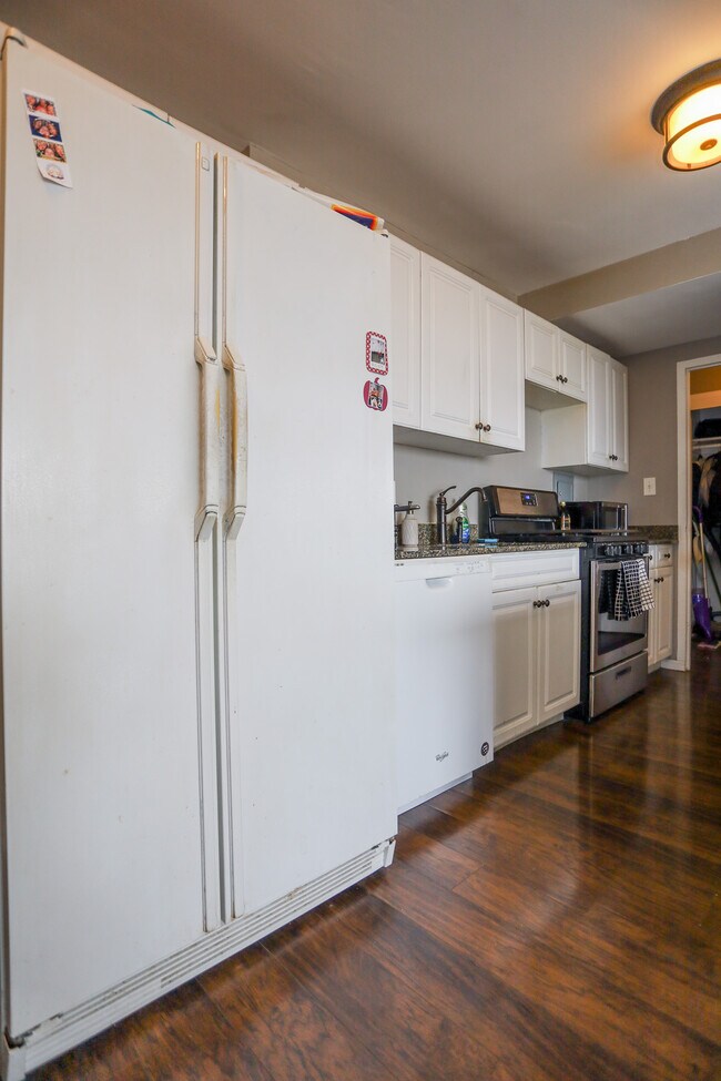 Foto del edificio - 3950 N Lake Shore Dr