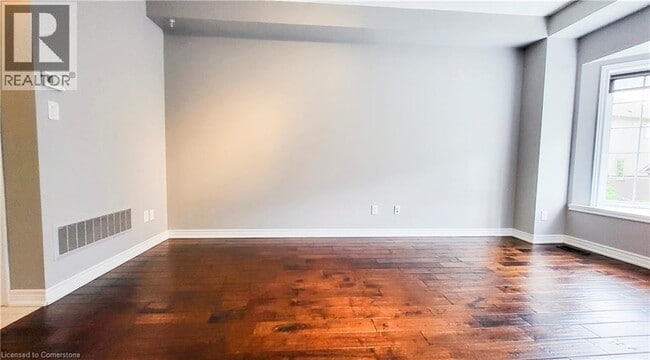 Building Photo - 342 Mill St