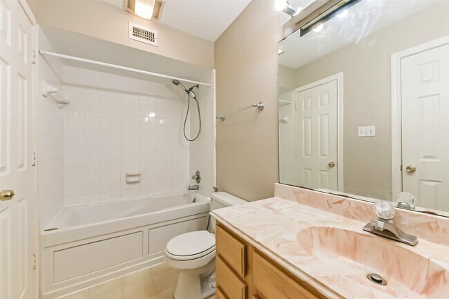 Foto del edificio - 11525 Burdine St