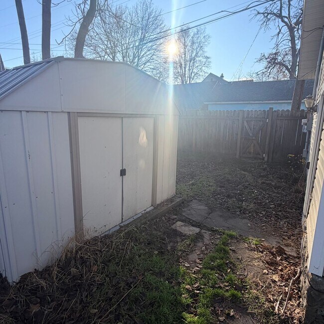 Foto del edificio - 2216 N Oak St