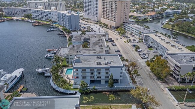 Building Photo - 468 Golden Isles Dr