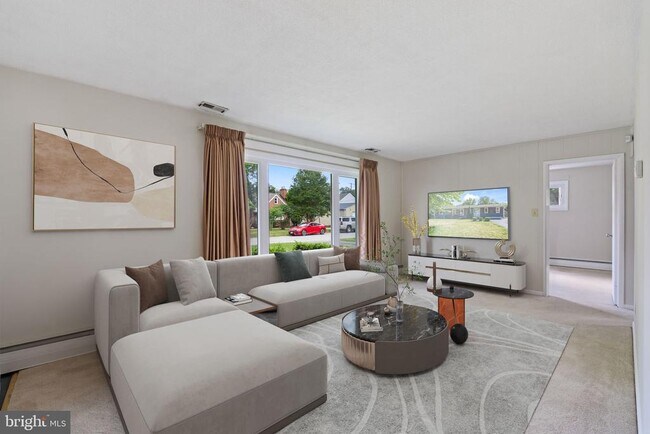 Foto del edificio - 8005 Woodholme Cir