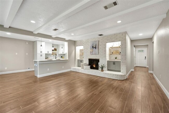 Building Photo - 16634 Bougainvilla Ln