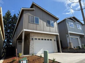 Building Photo - 9811 NE 29th Ave