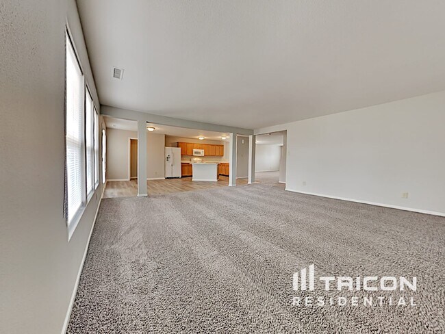 Foto del edificio - 1413 Bluestem Dr