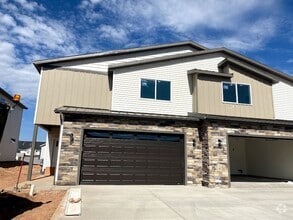 Building Photo - 882 S 25 E