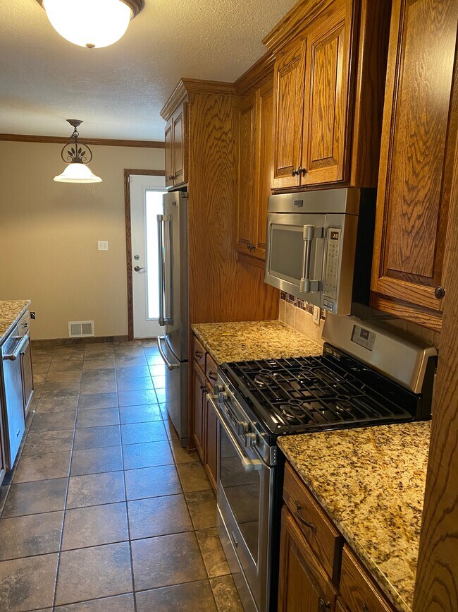 Kitchen2 - 1809 SW Sunset St