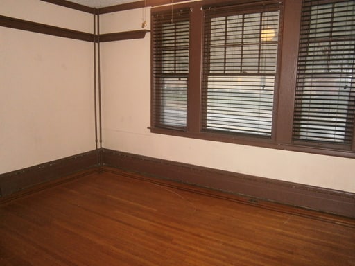 Building Photo - 559 Dupont Ave