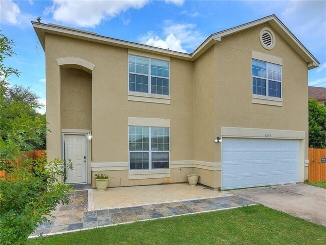 Building Photo - 6200 Ken Caryl Dr