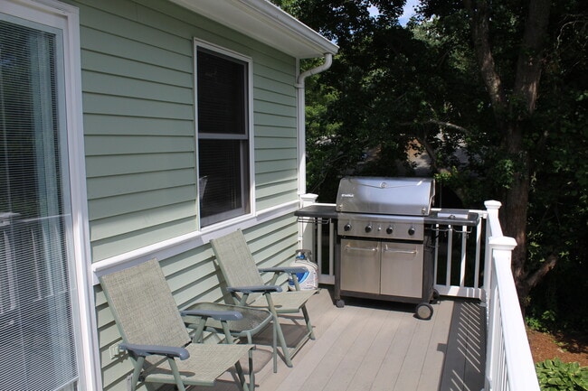 Building Photo - 14 Aroostook Trl