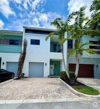 Building Photo - 891 NW 45th Terrace