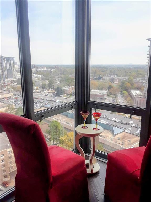 Foto del edificio - 2870 Pharr Ct S Northwest