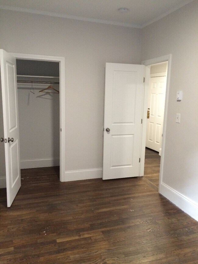 Foto del edificio - 36 Clearway St