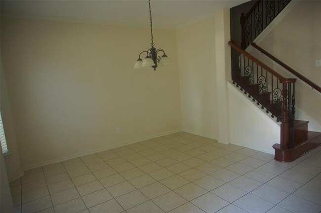 Building Photo - 7450 Oakwood Canyon Dr
