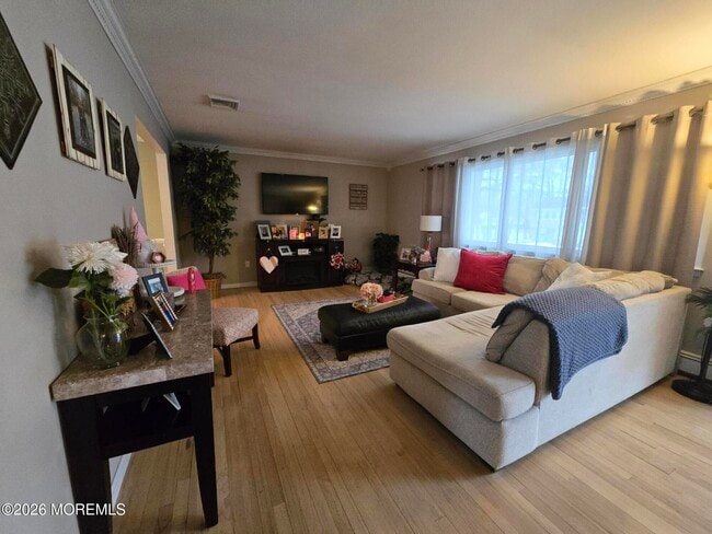 Building Photo - 903 Bloomfield Ave