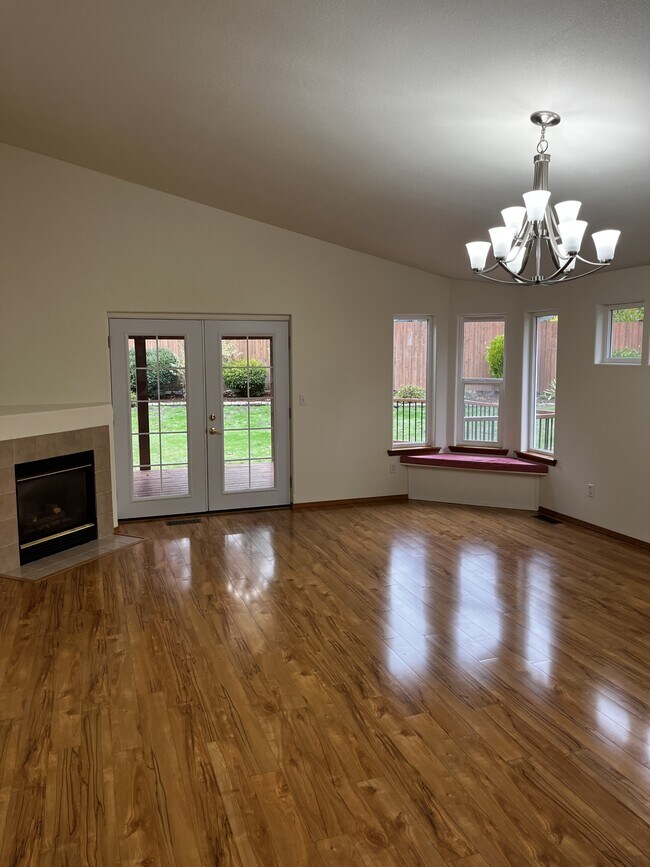 Foto del edificio - 6540 3rd Way SE