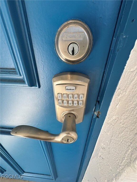 Foto del edificio - 5455 Peppertree Dr