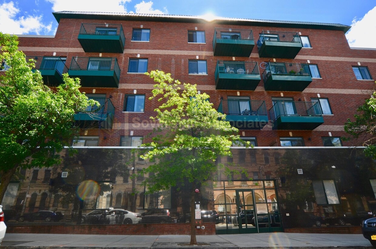 Primary Photo - 316 Himrod Street