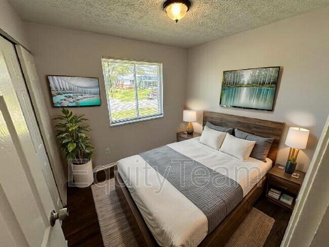 Foto del edificio - 10920 Crystalhill Ct