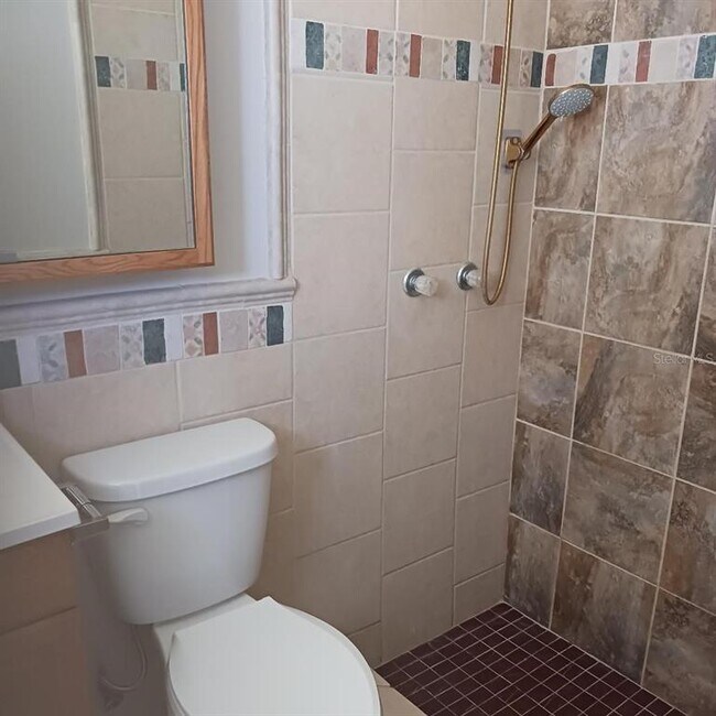 Building Photo - 3525 Springfield Dr