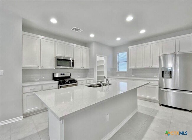 Foto del edificio - 816 Alta Wy