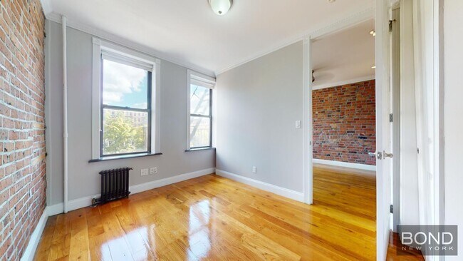 Building Photo - 179 Essex St