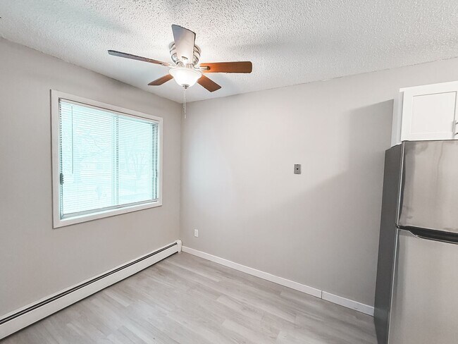 Foto del edificio - 6800- 6810 63rd Avenue