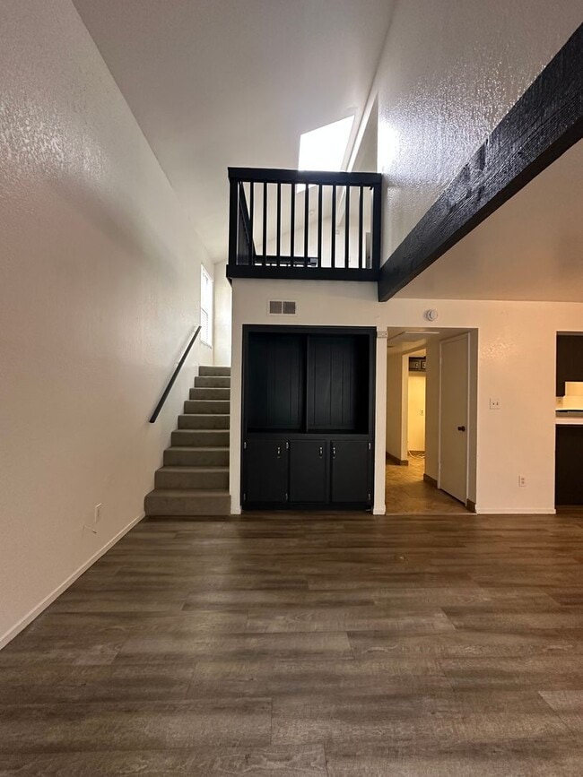 Building Photo - 3600 Ashe Rd