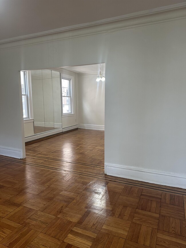 Building Photo - 292 Stegman Pkwy