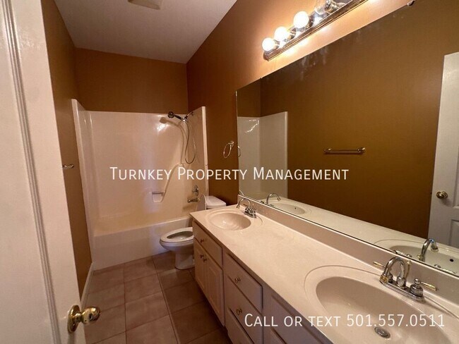 Building Photo - 18 Kimberly Pl