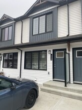 Building Photo - 1025 Secord Promenade