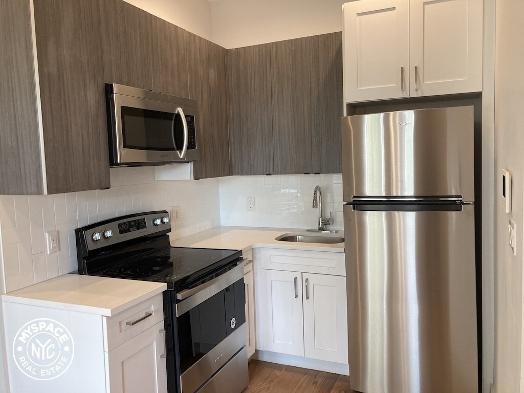 594 Powell St Unit 3B, Brooklyn, NY 11212 Room for Rent in Brooklyn