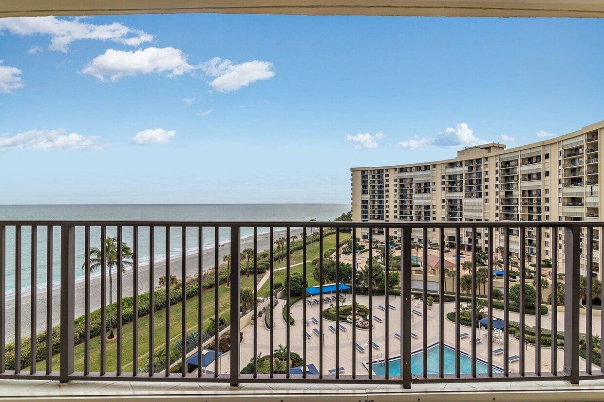 Foto principal - 200 Ocean Trail Way