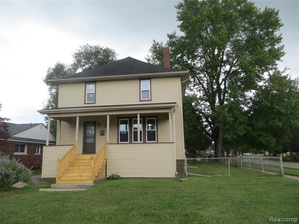 Primary Photo - 22418 Twelve Mile Rd