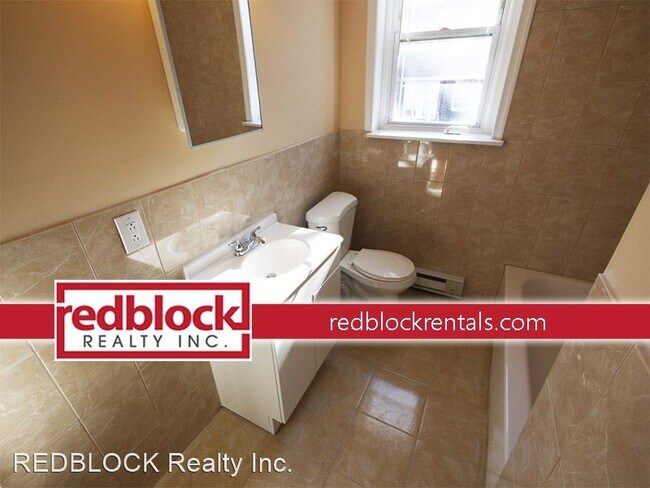 Building Photo - 1 br, 1 bath Apartment - 1526 W Grange Ave