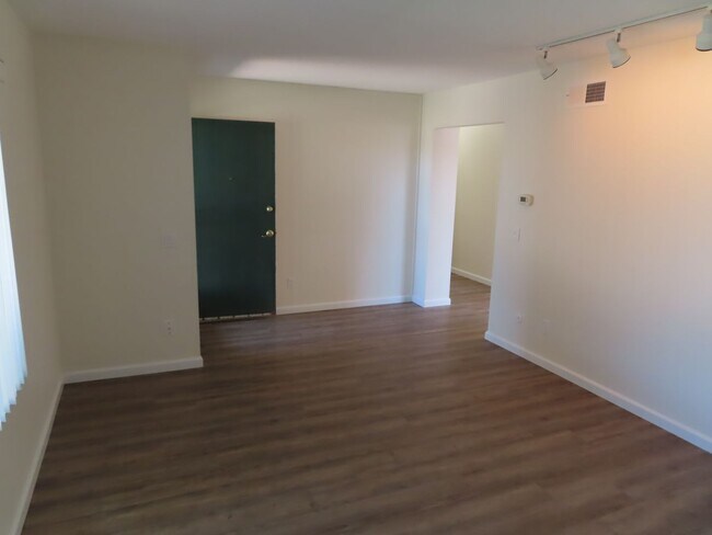 Building Photo - Nicely Updated Three Bedroom Home in Mira ...