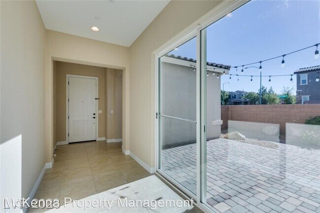 Building Photo - 4 br, 3 bath House - 1919 Foro Romano St