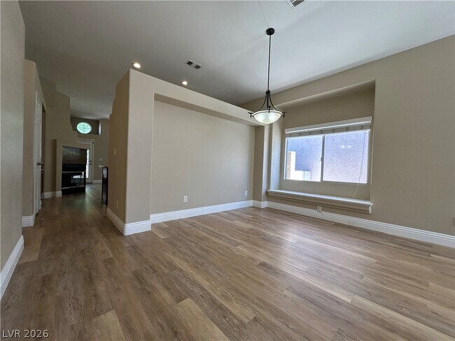 Foto del edificio - 10404 Horseback Ridge Ave