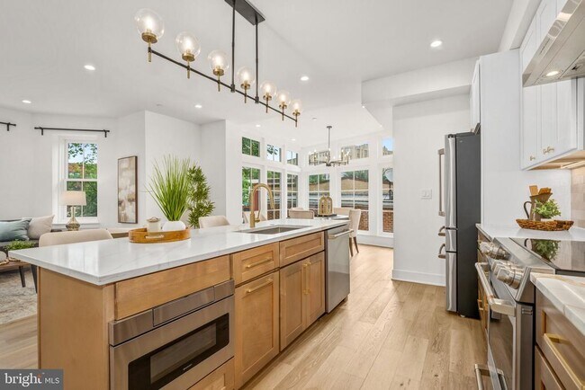Foto del edificio - 1614 Kilbourne Pl NW