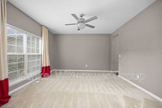 Foto del edificio - 105 Forest Oaks Dr