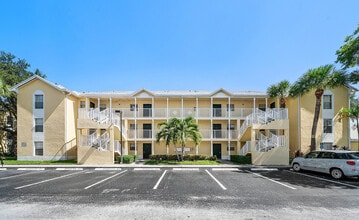 Building Photo - 6300 La Costa Dr