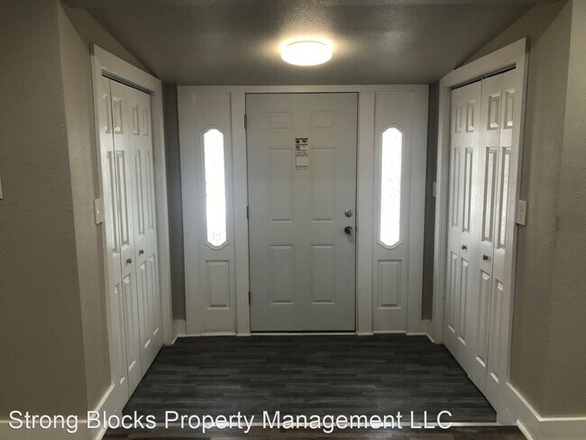 Foto del edificio - 4 br, 2 bath House - 4813 W MEDFORD AVE