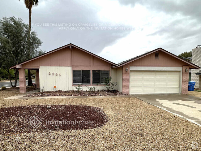 Building Photo - 2301 W Waltann Ln