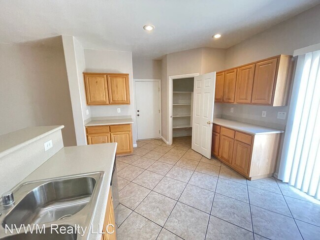 Building Photo - 4 br, 3 bath House - 5050 Upper Falls Ct