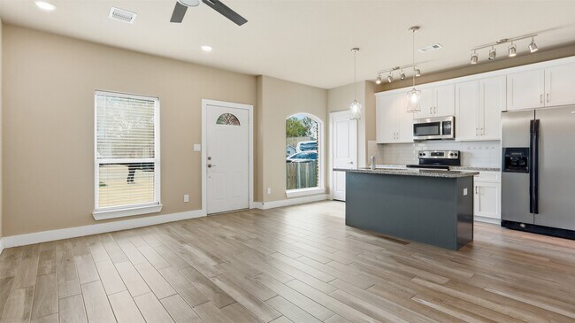 Foto del edificio - 4431 Knoxville St