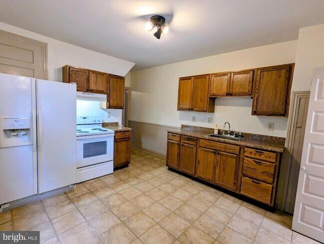 Foto del edificio - 485 High St