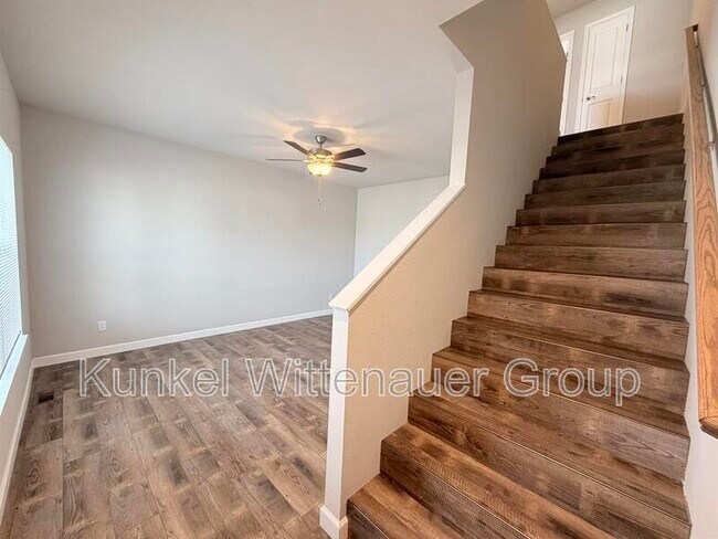 Foto del edificio - 300-D PACIFIC DRIVE