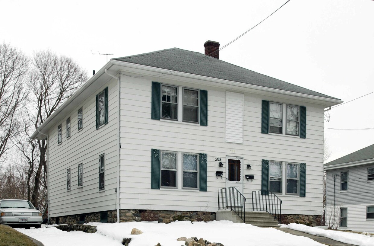 Building Photo - 566 Lincoln St